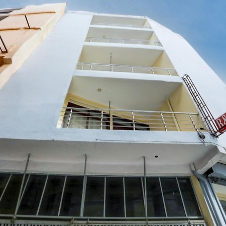 Hotel Luxury Global New Delhi Exterior photo